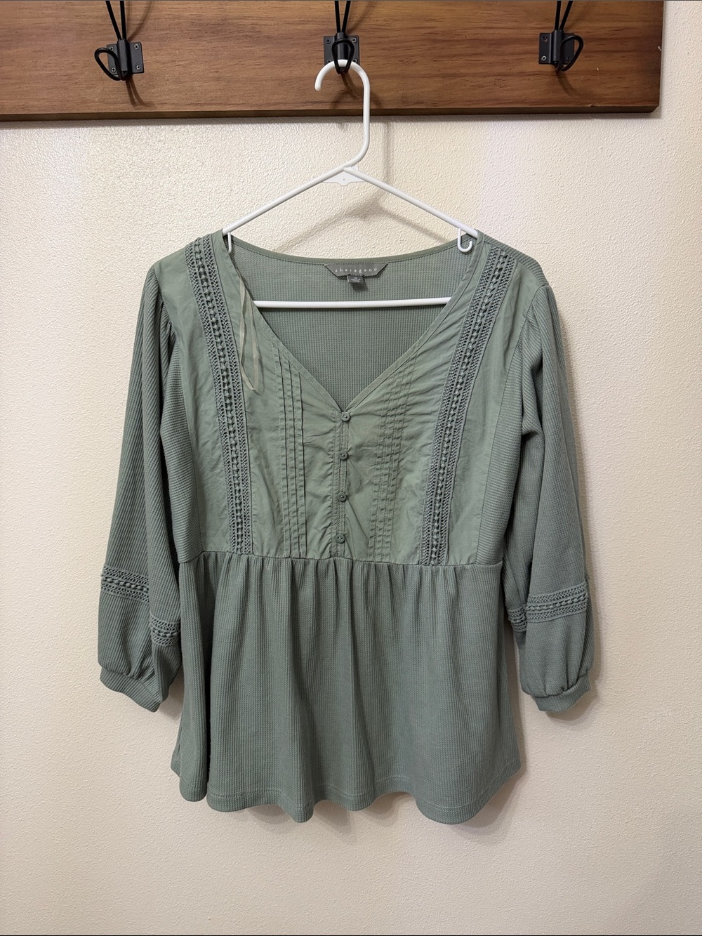 Sharagano Sage Green V-Neck Crochet Detail Peasant Blouse